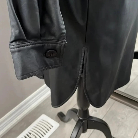 BRIAN BAILEY Faux Leather Dress Shacket Lined with Tie Belt, Size M - Picture 5 of 8